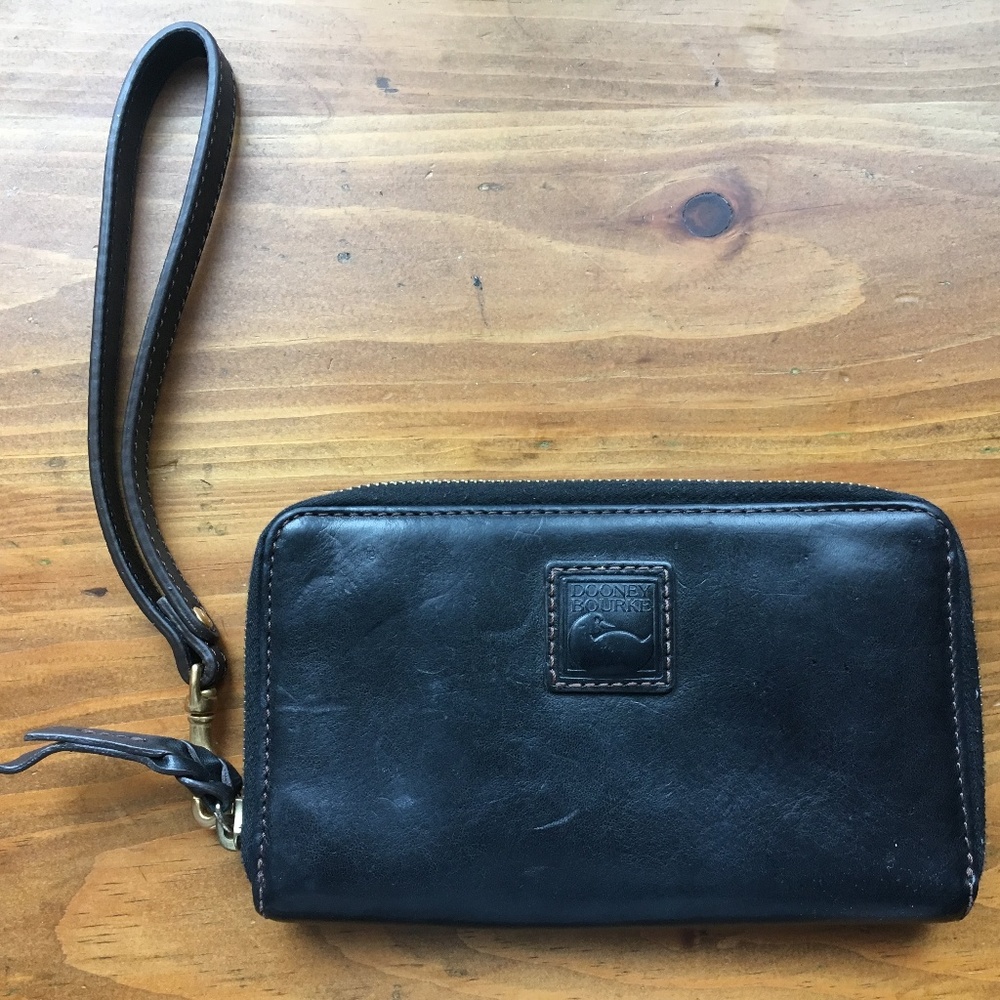 Dooney & Bourke Leather Zip Wallet